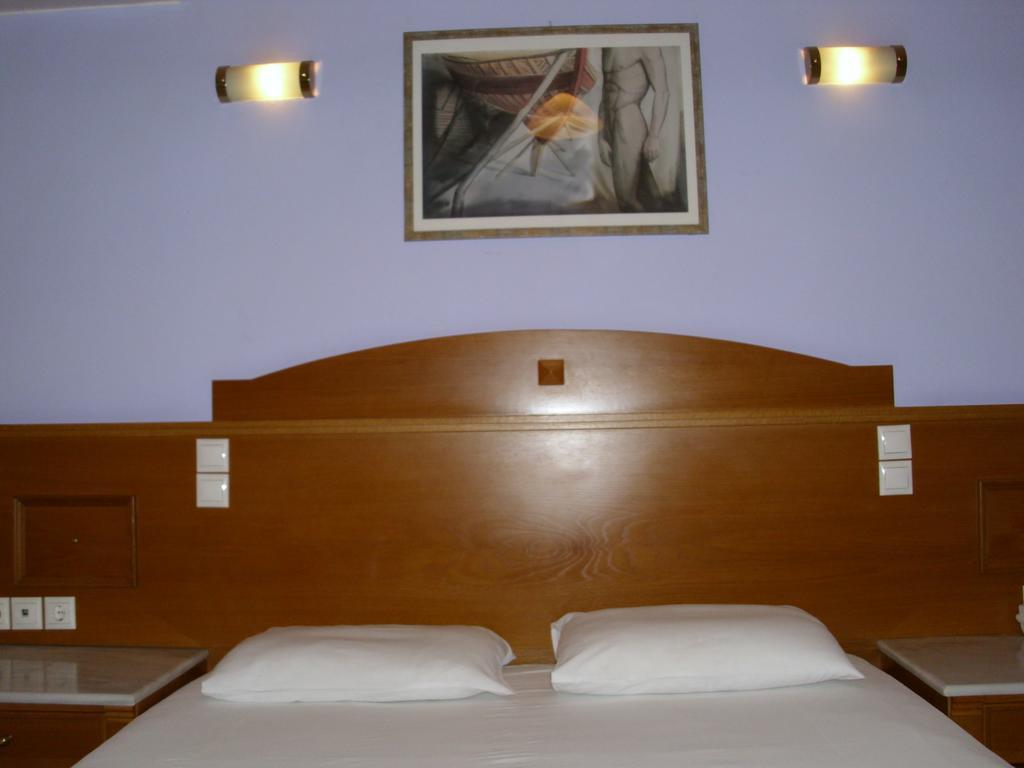 Hotel Cybele Pefki Atenas Exterior foto