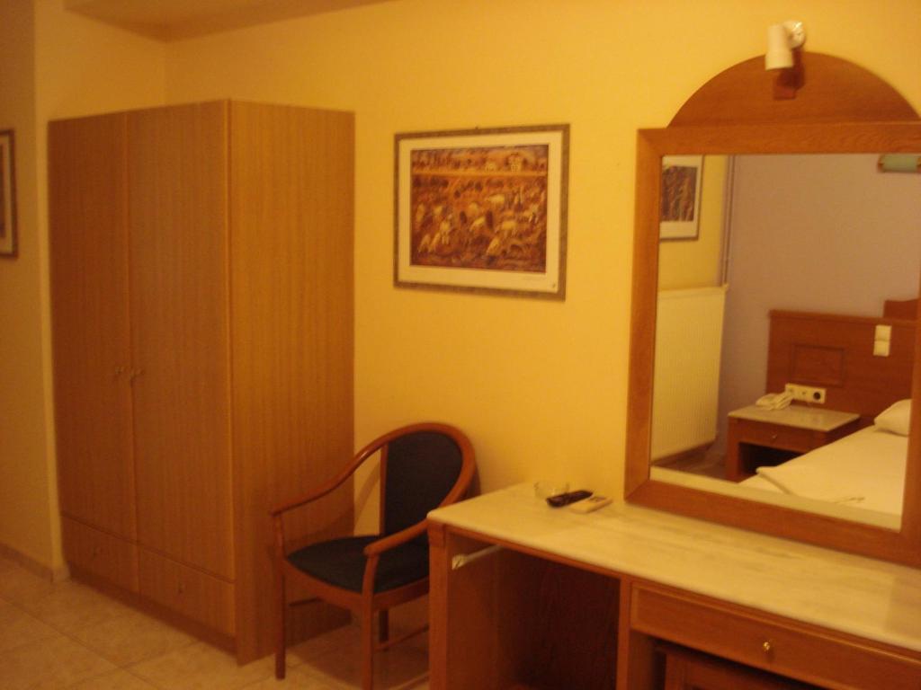 Hotel Cybele Pefki Atenas Habitación foto